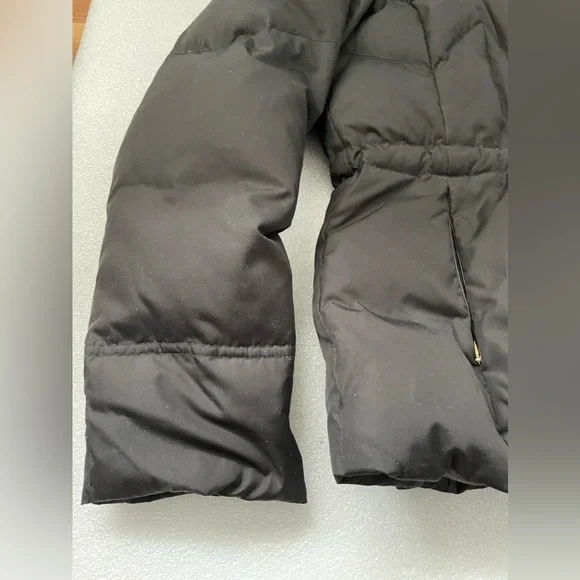 GUESS Women's Zipped Pockets Down Faux-Fur-Trim Hooded Parka, Black, Size L - Picture 2 of 11